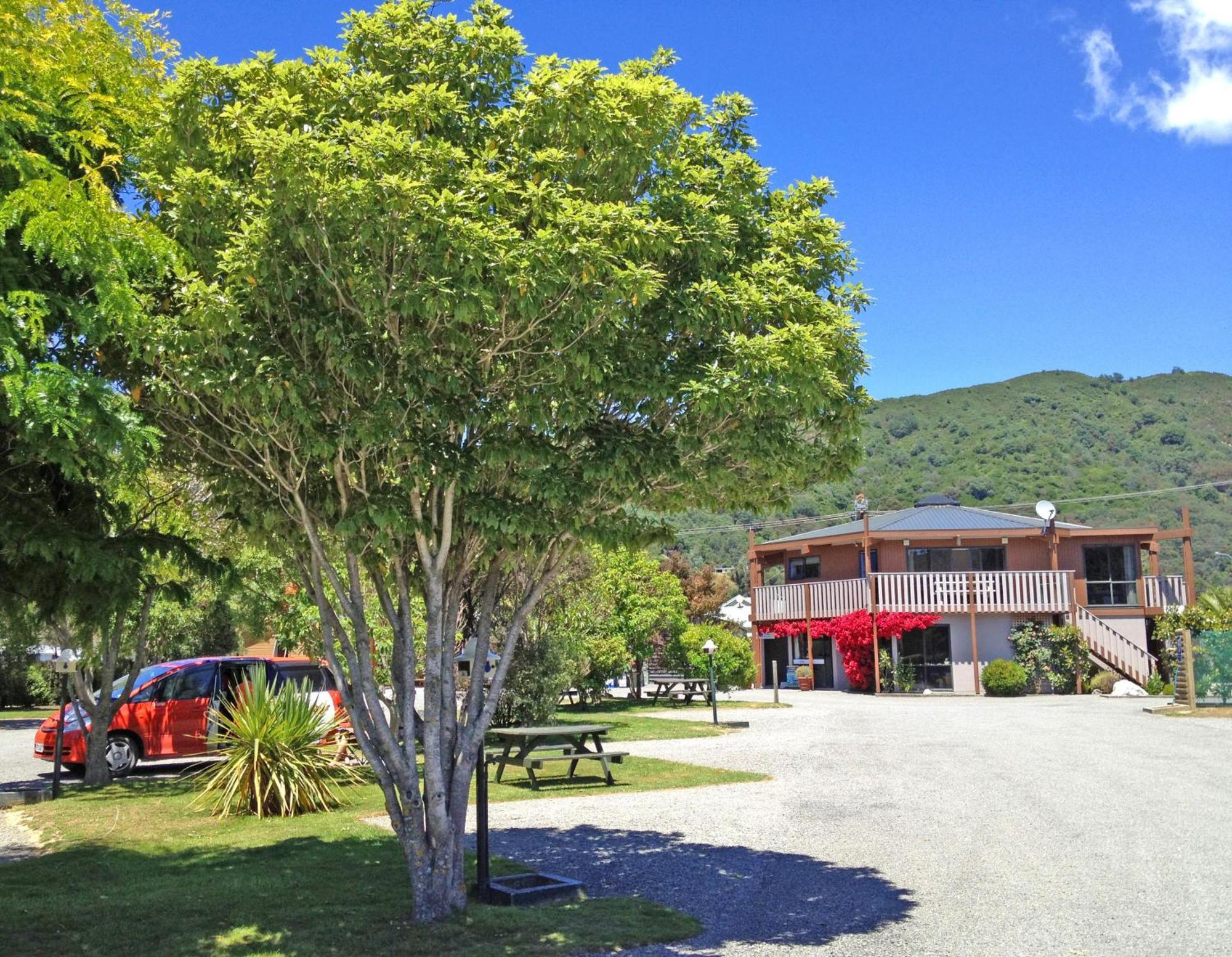 Picton Campervan Park Exterior foto